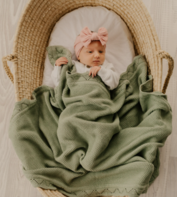 Mod and Tod | Heirloom Blanket | Scalloped Edge
