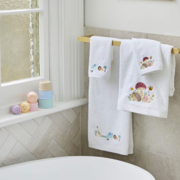 Jiggle & Giggle Bathtime Stacking Cup Set
