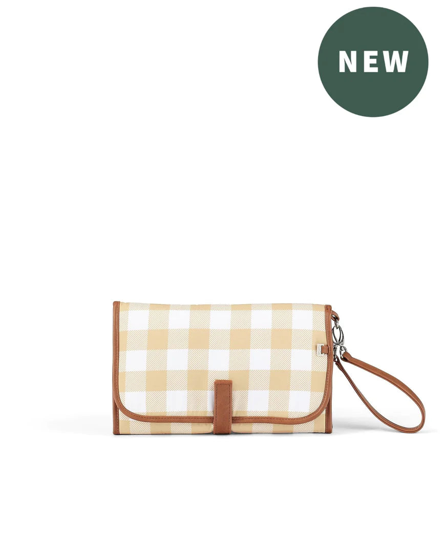 OiOi | Changing Mat - Clutch with Storage Pockets  | Beige Gingham