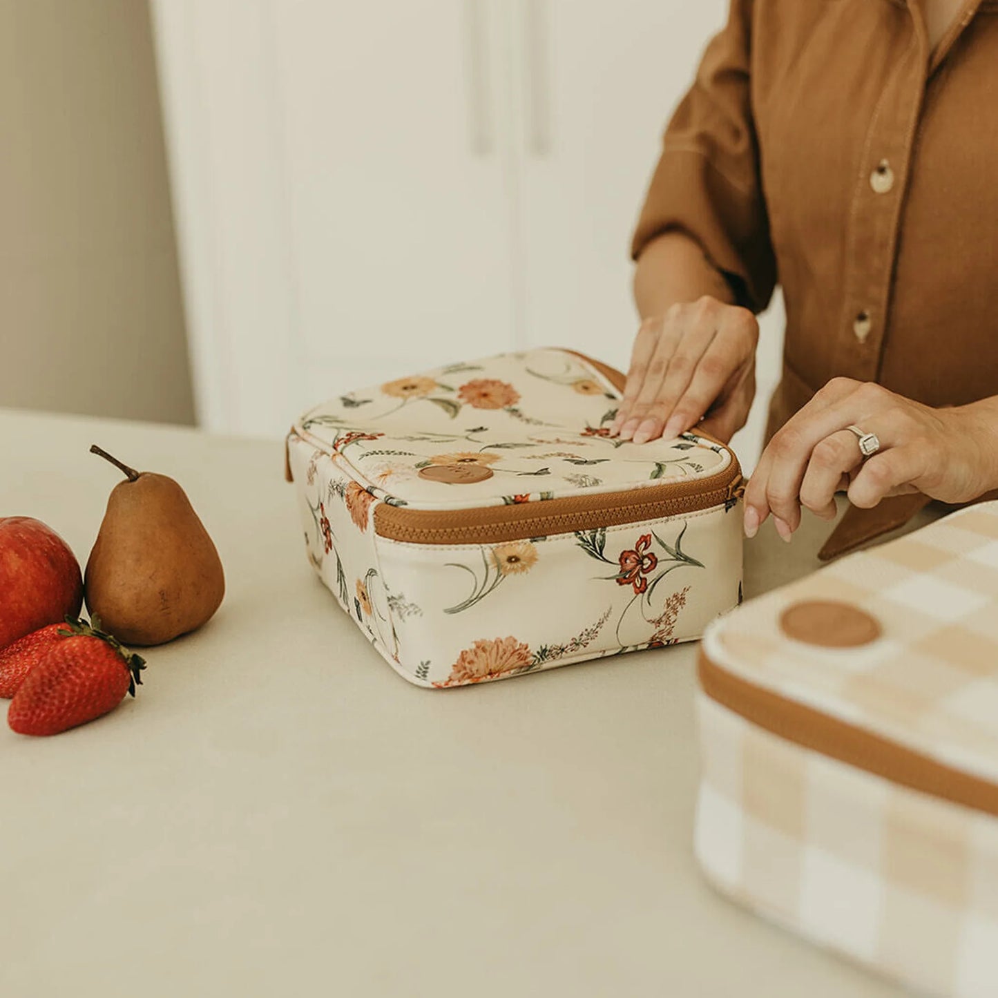 OiOi | Mini Insulated Lunch Bag | Wildflower