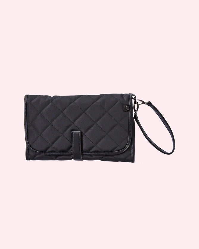 OiOi | Changing Mat - Clutch with Storage Pockets  | Black Quilt